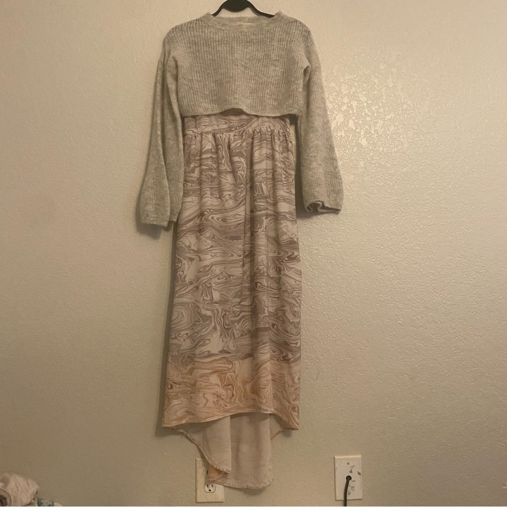 Anthropologie Sleeping on Snow 2pc Elegant Gray and Cream Small Midi Dress